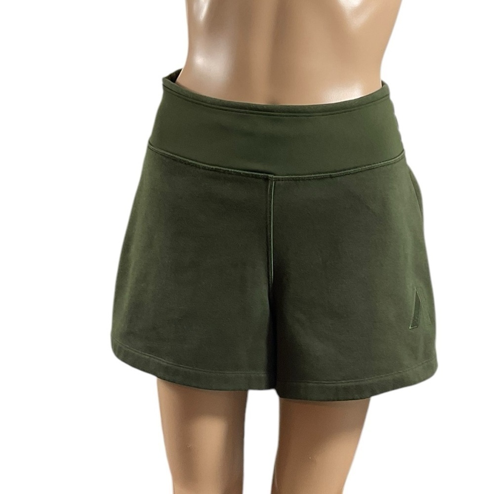 Athleta Allyson Felix Legend Sweatshorts Olive Green Medium style S/826825-01